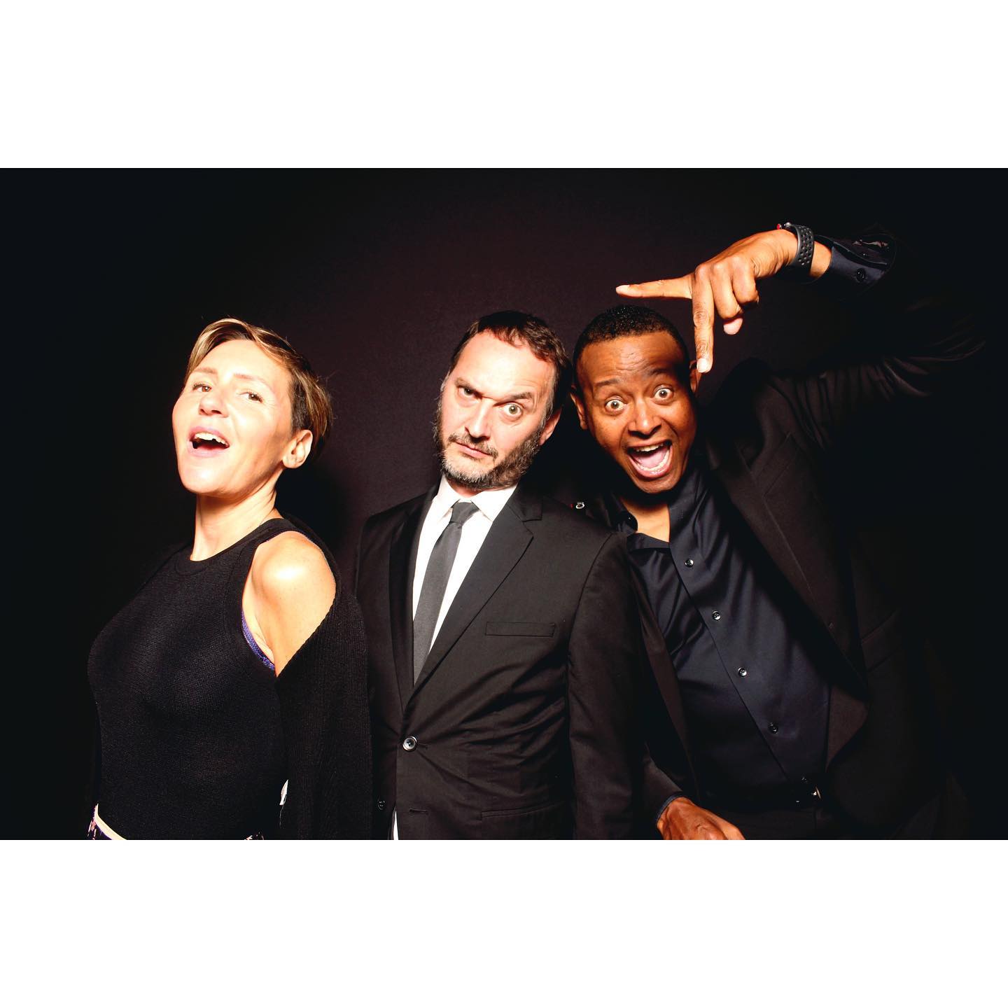 Modern photo booth technology and features